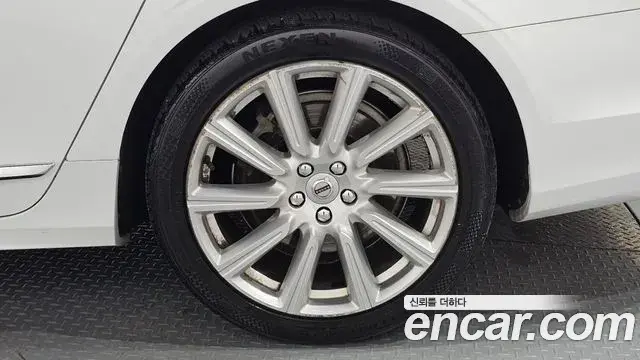Volvo S90 2019 — ფოტო 16/34
