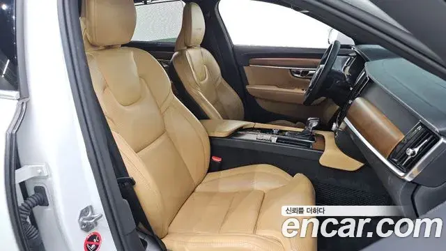 Volvo S90 2019 — ფოტო 17/34