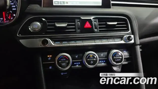 Genesis G70 2019 — Şəkil 8/34