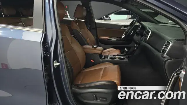 Kia Sportage The Bold 2019 — Photo 8/31