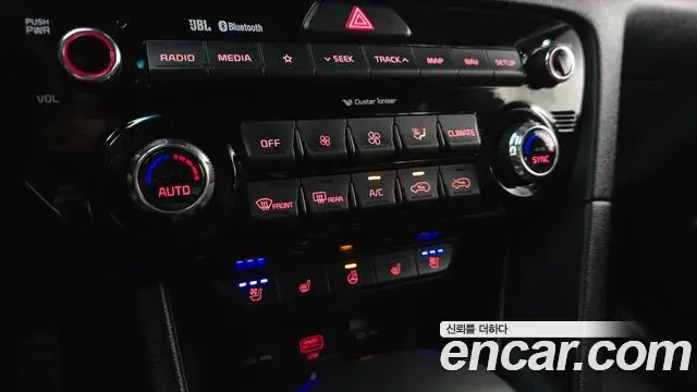 Kia Sportage The Bold 2019 — Photo 6/31
