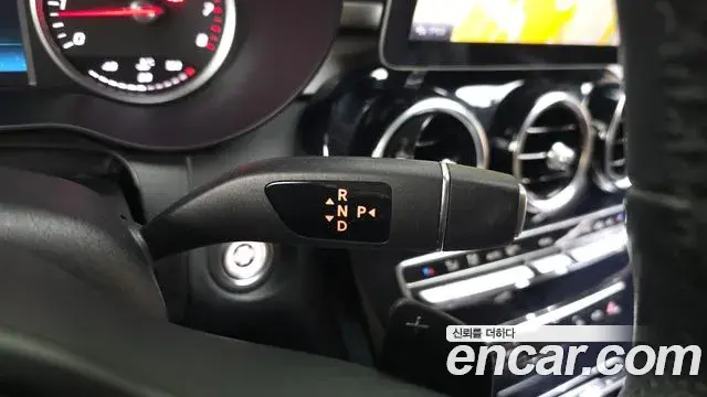 Mercedes-Benz C-Class 2019 — Фото 9/20