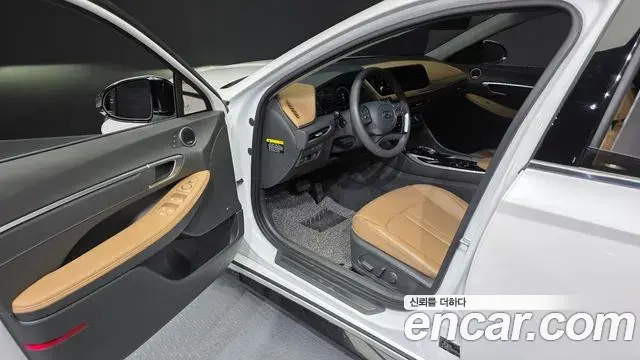 Hyundai Sonata 2020 — Фото 10/20