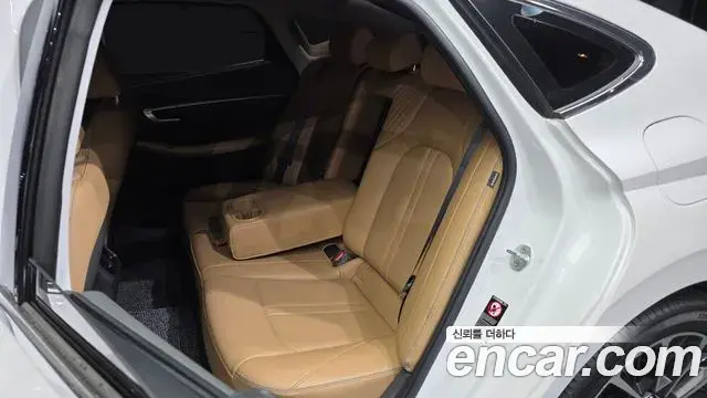 Hyundai Sonata 2020 — Фото 11/20