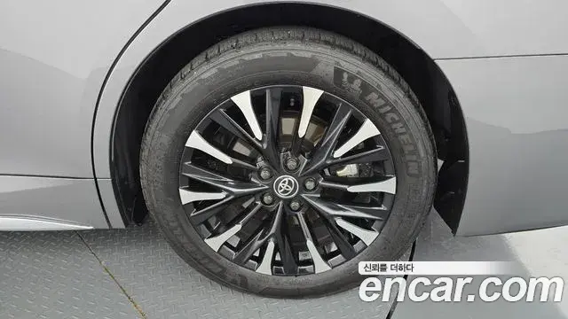 Toyota Alphard 2024 — Şəkil 22/32