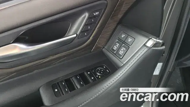 Toyota Alphard 2024 — Şəkil 13/32