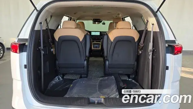 Kia Carnival 2023 — Фото 20/20