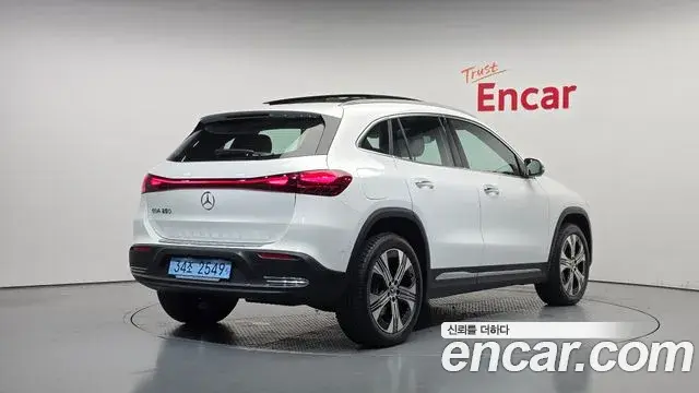 Mercedes-Benz EQA 2025 — Photo 14/31