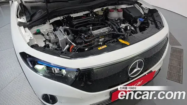Mercedes-Benz EQA 2025 — Photo 31/31