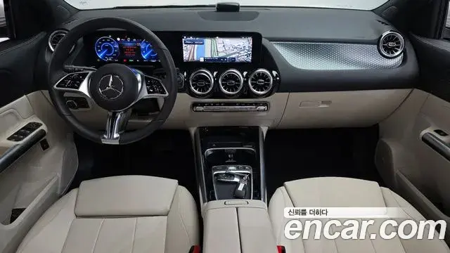 Mercedes-Benz EQA 2025 — Photo 18/31