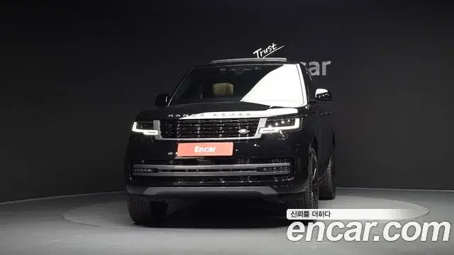 Land Rover Range Rover 2026 — Photo 33/35