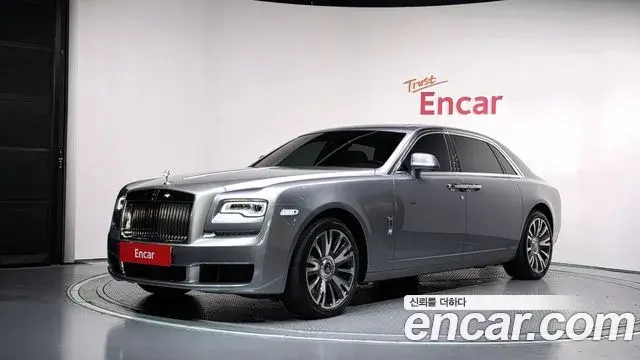 Rolls-Royce Ghost 2018 — ფოტო 3/20