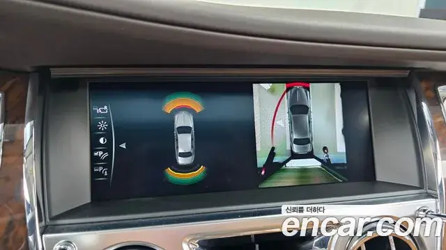Rolls-Royce Ghost 2018 — ფოტო 11/20