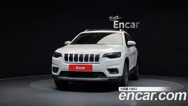 Jeep Cherokee 2021 — Фото 3/20
