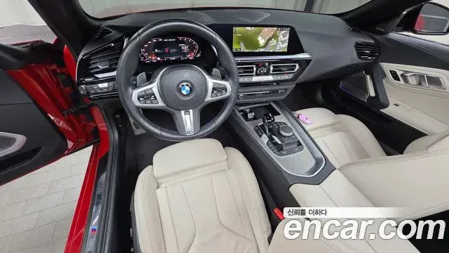 BMW Z4 2022 — Фото 7/20