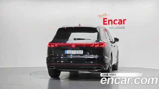 Volkswagen Touareg 2025 — Şəkil 14/35