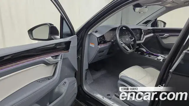 Volkswagen Touareg 2025 — Şəkil 18/35