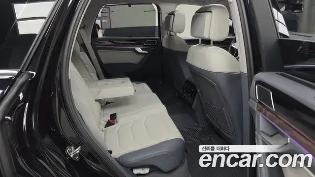 Volkswagen Touareg 2025 — Şəkil 7/35