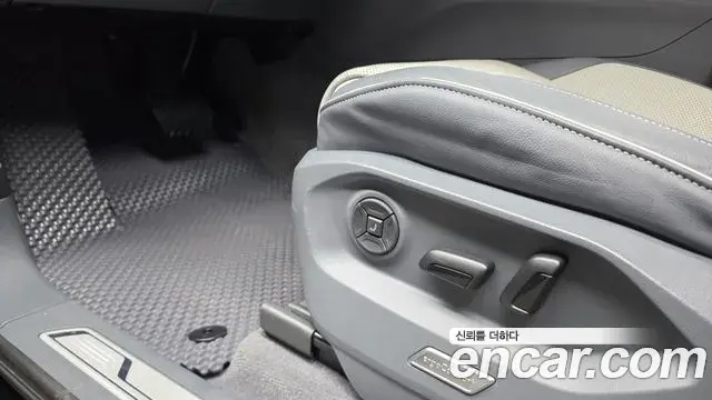 Volkswagen Touareg 2025 — Şəkil 24/35