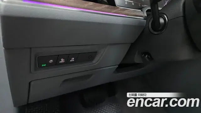 Volkswagen Touareg 2025 — Şəkil 34/35