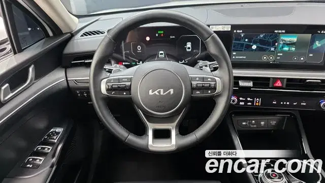 Kia K5 2025 — Фото 13/20