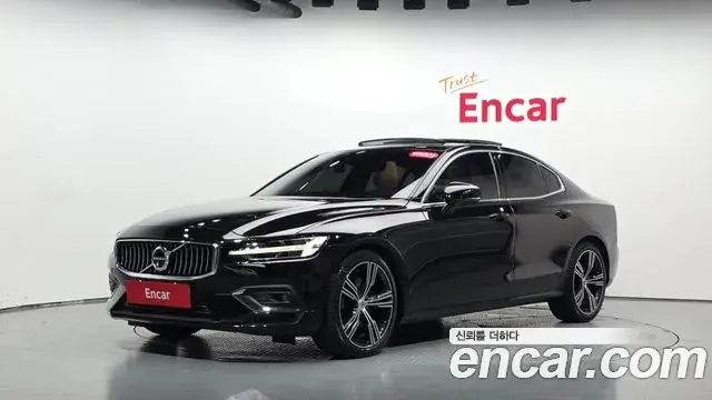 Volvo S60 2019 — Фото 10/20