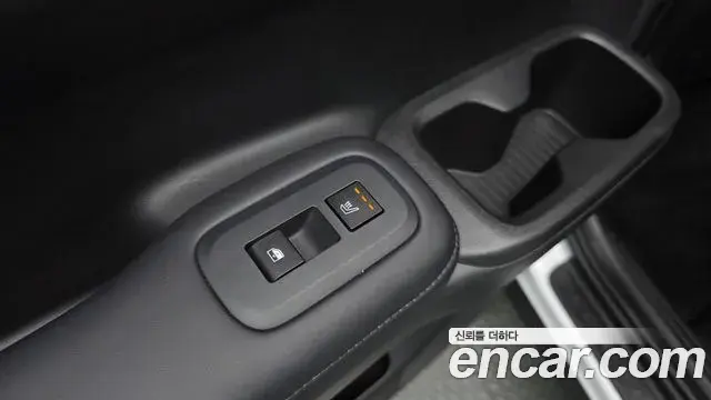Hyundai Santa Fe 2024 — Фото 16/20