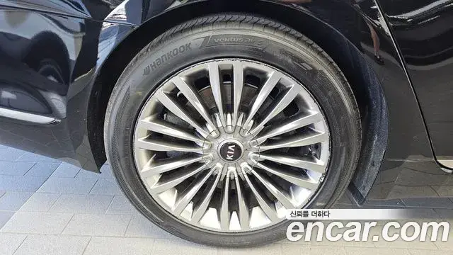Kia The K9 2018 — ფოტო 5/20