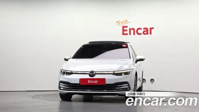 Volkswagen Golf 2022 — ფოტო 5/20
