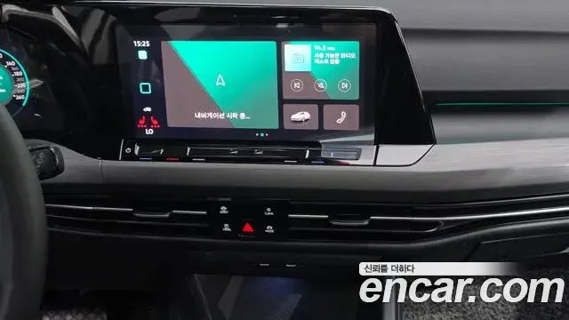 Volkswagen Golf 2022 — ფოტო 2/20