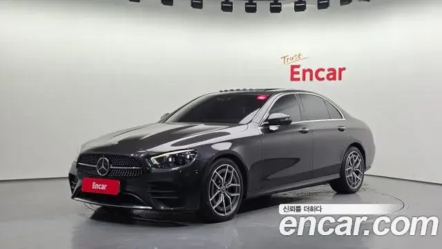 Mercedes-Benz E-Class 2021 — Фото 1/20