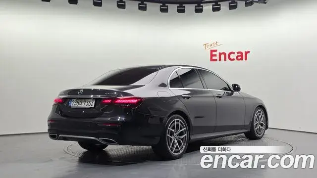 Mercedes-Benz E-Class 2021 — Фото 2/20