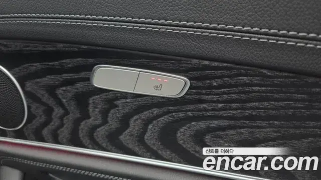 Mercedes-Benz E-Class 2021 — Фото 18/20