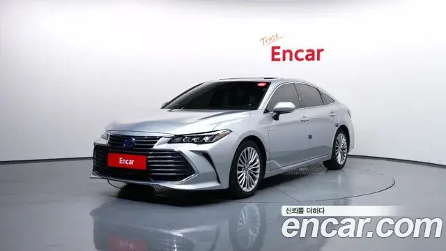 Toyota Avalon 2019 — Photo 15/20