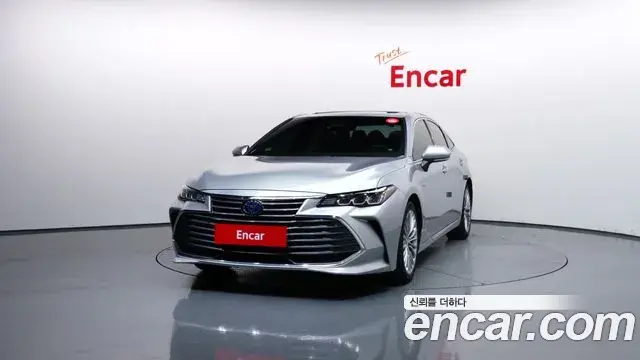 Toyota Avalon 2019 — Photo 9/20