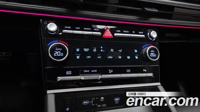 Hyundai Santa Fe 2024 — Фото 19/20