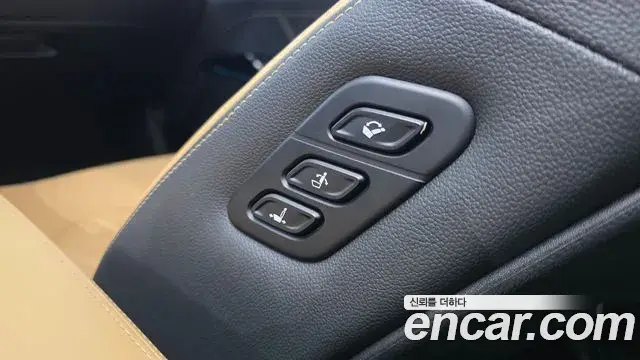 Kia K5 2022 — ფოტო 10/32