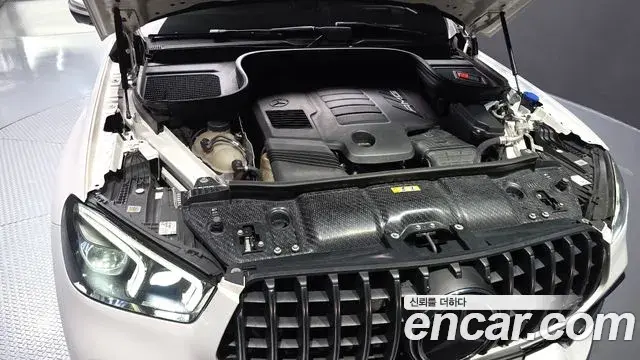 Mercedes-Benz GLE-Class 2021 — Photo 6/20