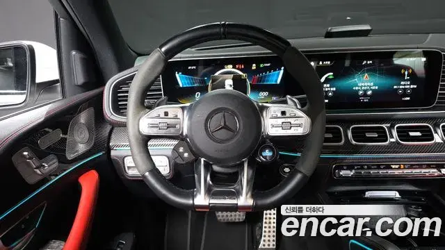 Mercedes-Benz GLE-Class 2021 — Photo 13/20