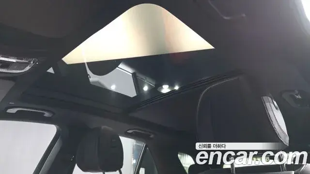 Mercedes-Benz GLE-Class 2021 — Photo 19/20