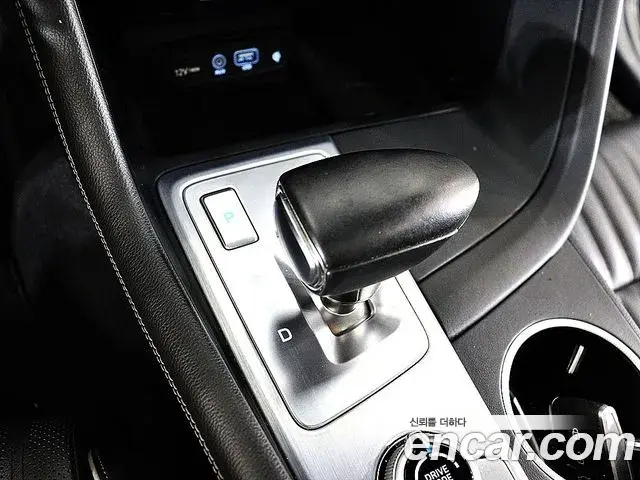 Genesis G70 2019 — ფოტო 14/20