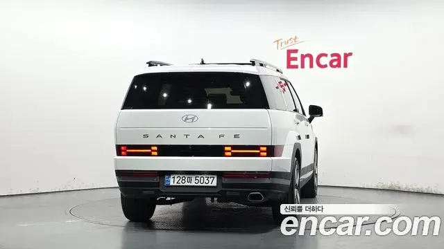Hyundai Santa Fe 2024 — Photo 4/20
