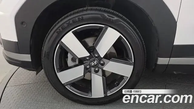 Hyundai Santa Fe 2024 — Photo 5/20