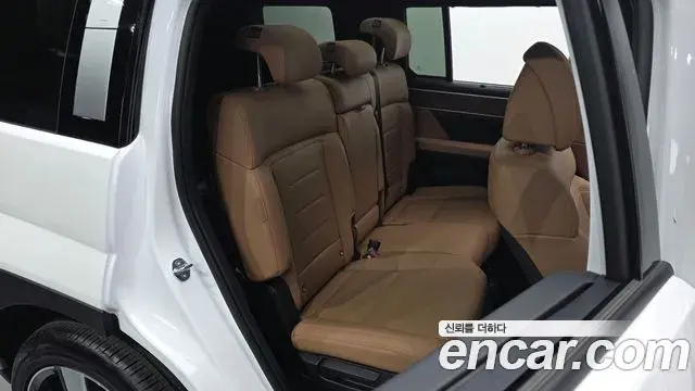 Hyundai Santa Fe 2024 — Photo 12/20