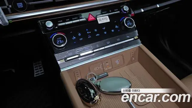 Hyundai Santa Fe 2024 — Photo 17/20