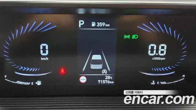 Hyundai Staria 2021 — Фото 8/19
