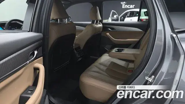 Renault Samsung Grand Koleos 2025 — Photo 16/37
