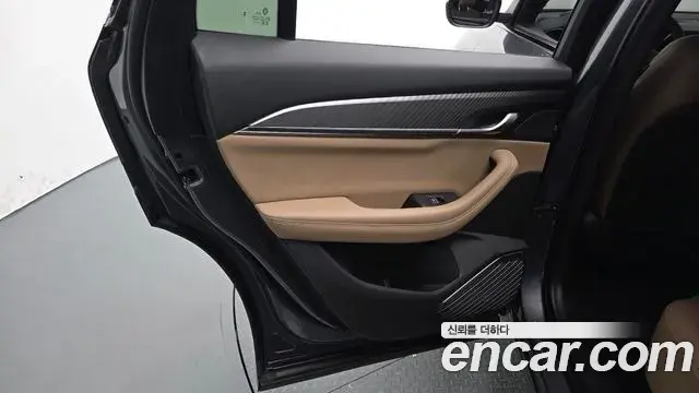 Renault Samsung Grand Koleos 2025 — Photo 3/37