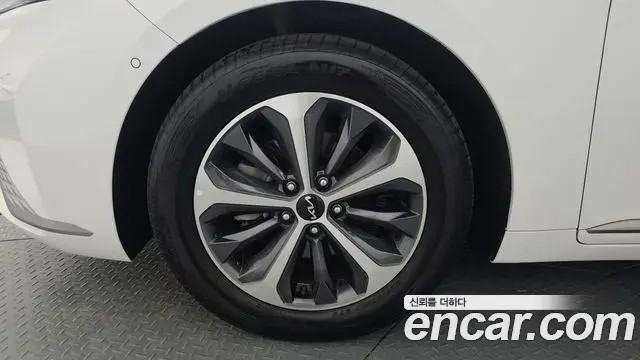 Kia K8 2023 — ფოტო 19/37