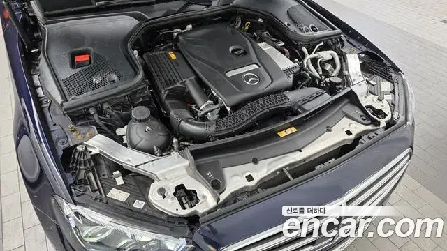 Mercedes-Benz E-Class 2021 — Фото 6/20